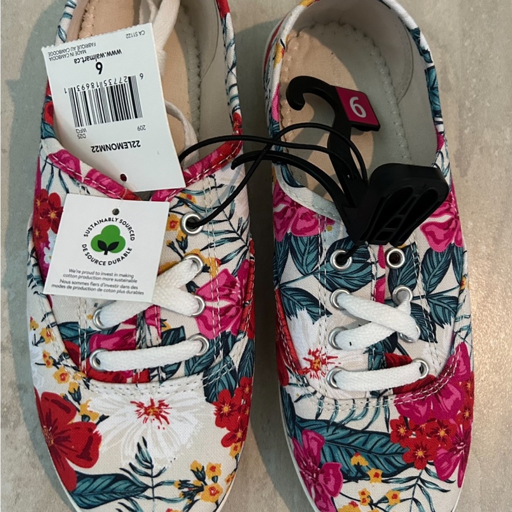 Ladies Size 9 Floral Tropical Canvas Sneakers
